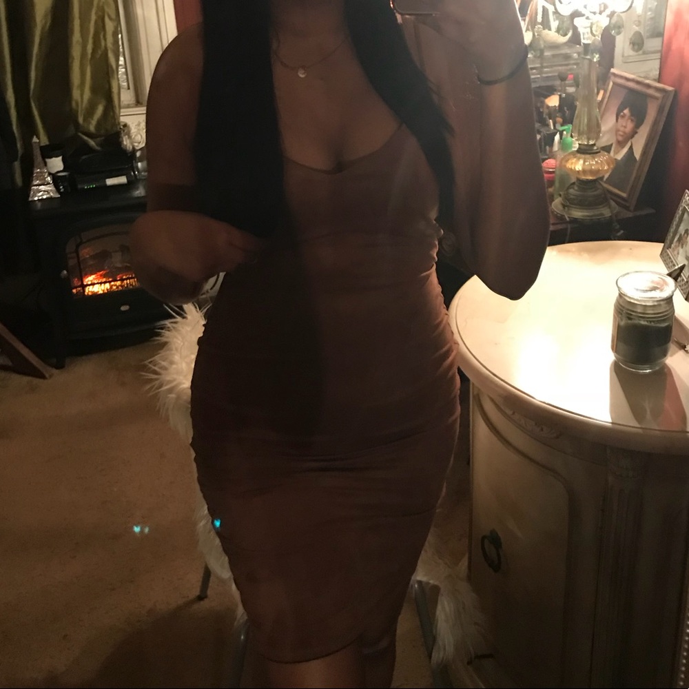 Brown dress